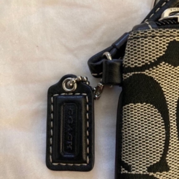 Coach wristlet black and grey - Picture 2 of 4